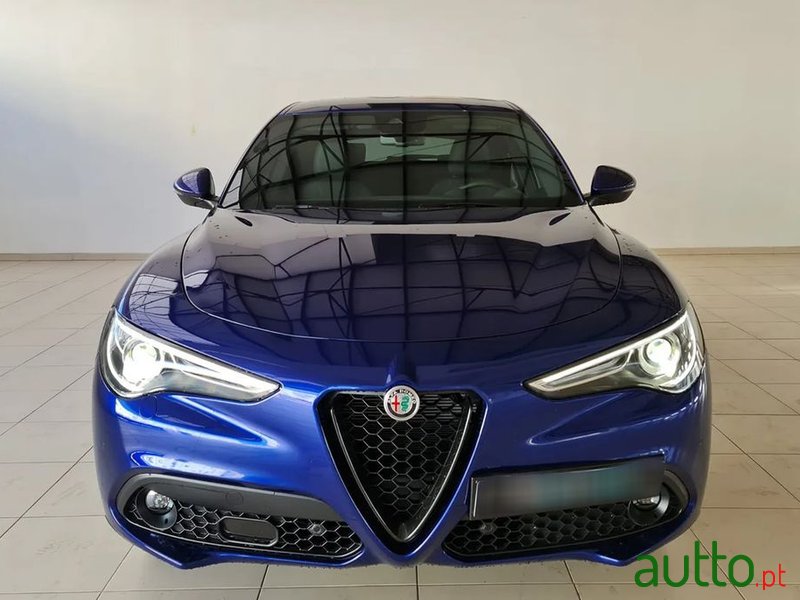 2022' Alfa Romeo Stelvio photo #1