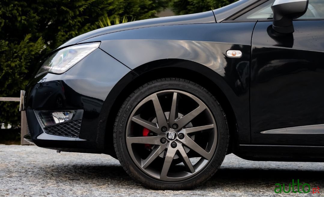 2014' SEAT Ibiza photo #3