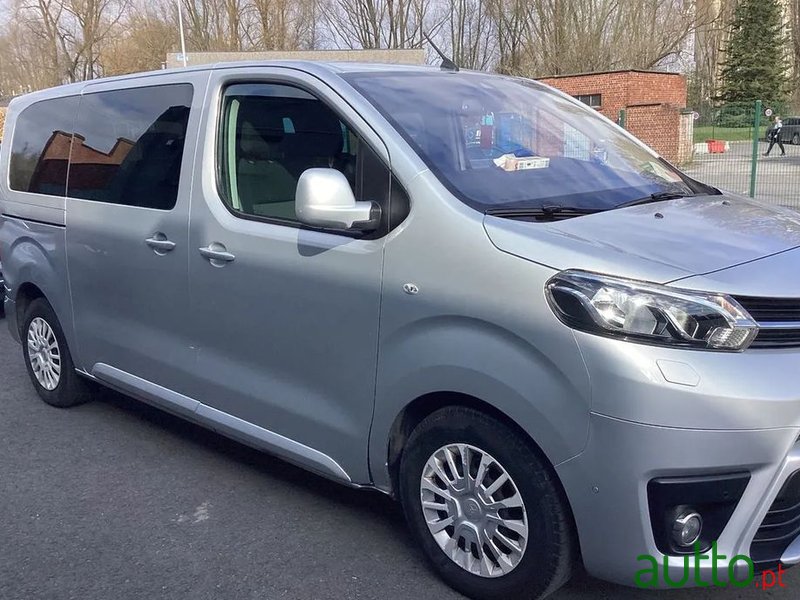 2019' Toyota ProAce photo #1