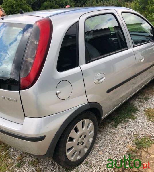 2005' Opel Corsa photo #1