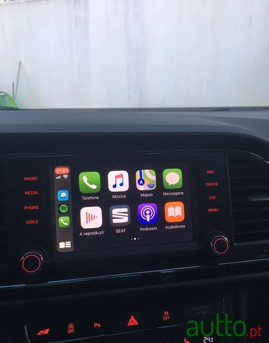 2016' SEAT Leon photo #2