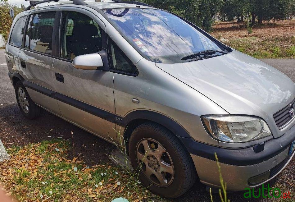 2001' Opel Zafira photo #3