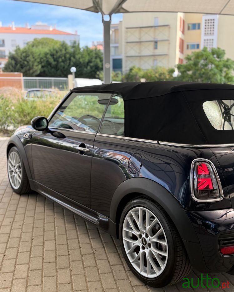 2013' MINI Cooper S photo #4