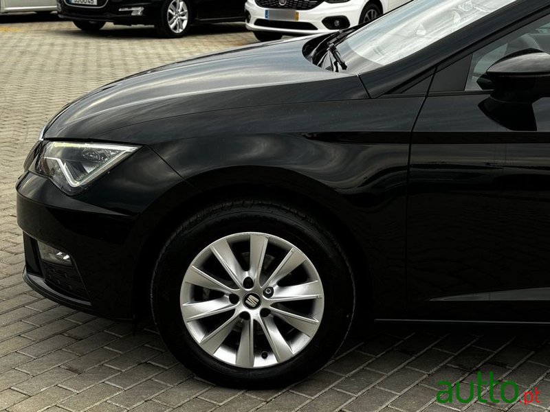 2020' SEAT Leon photo #5