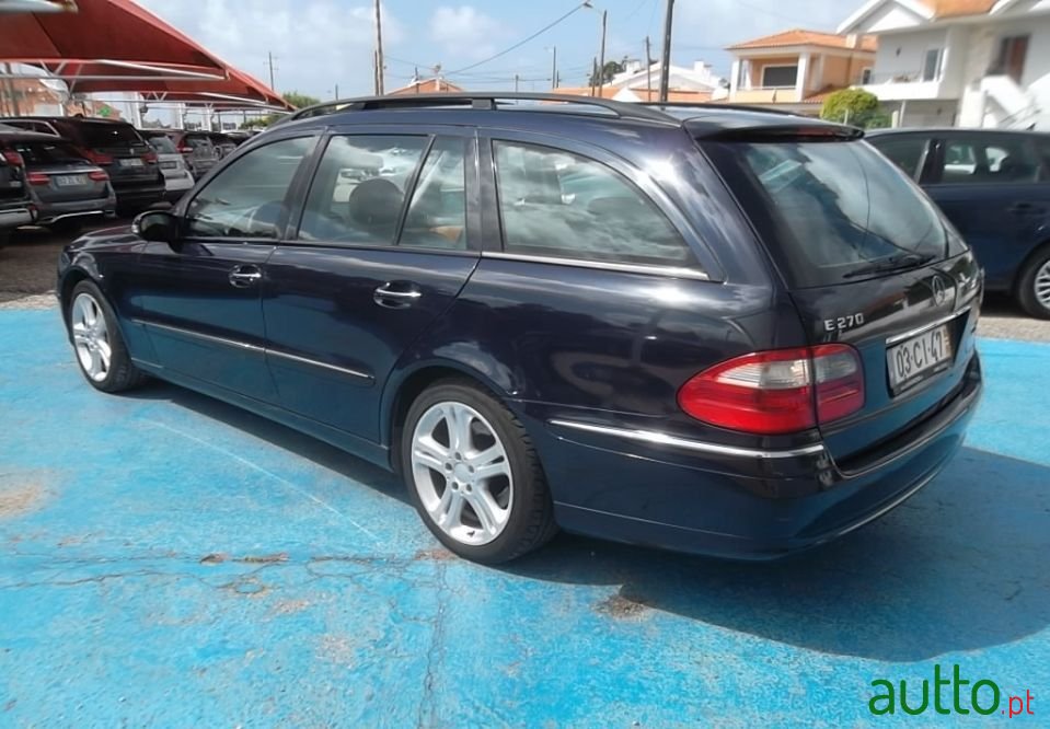 2003' Mercedes-Benz E-270 photo #3
