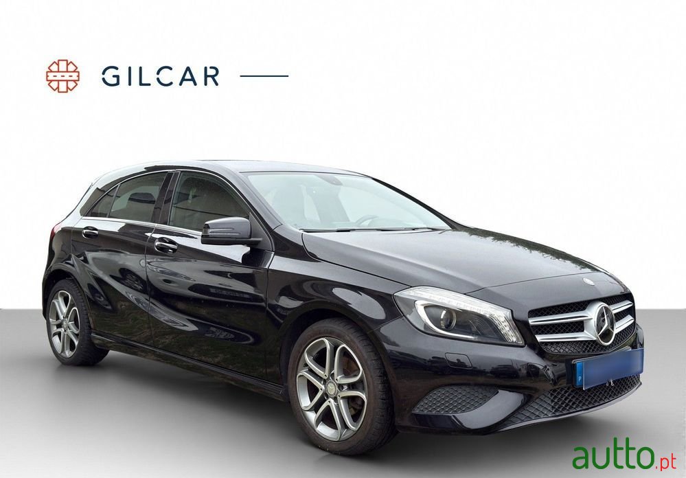 2013' Mercedes-Benz Classe A photo #2