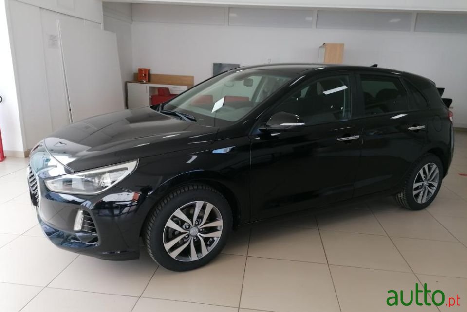 2018' Hyundai i30 photo #5