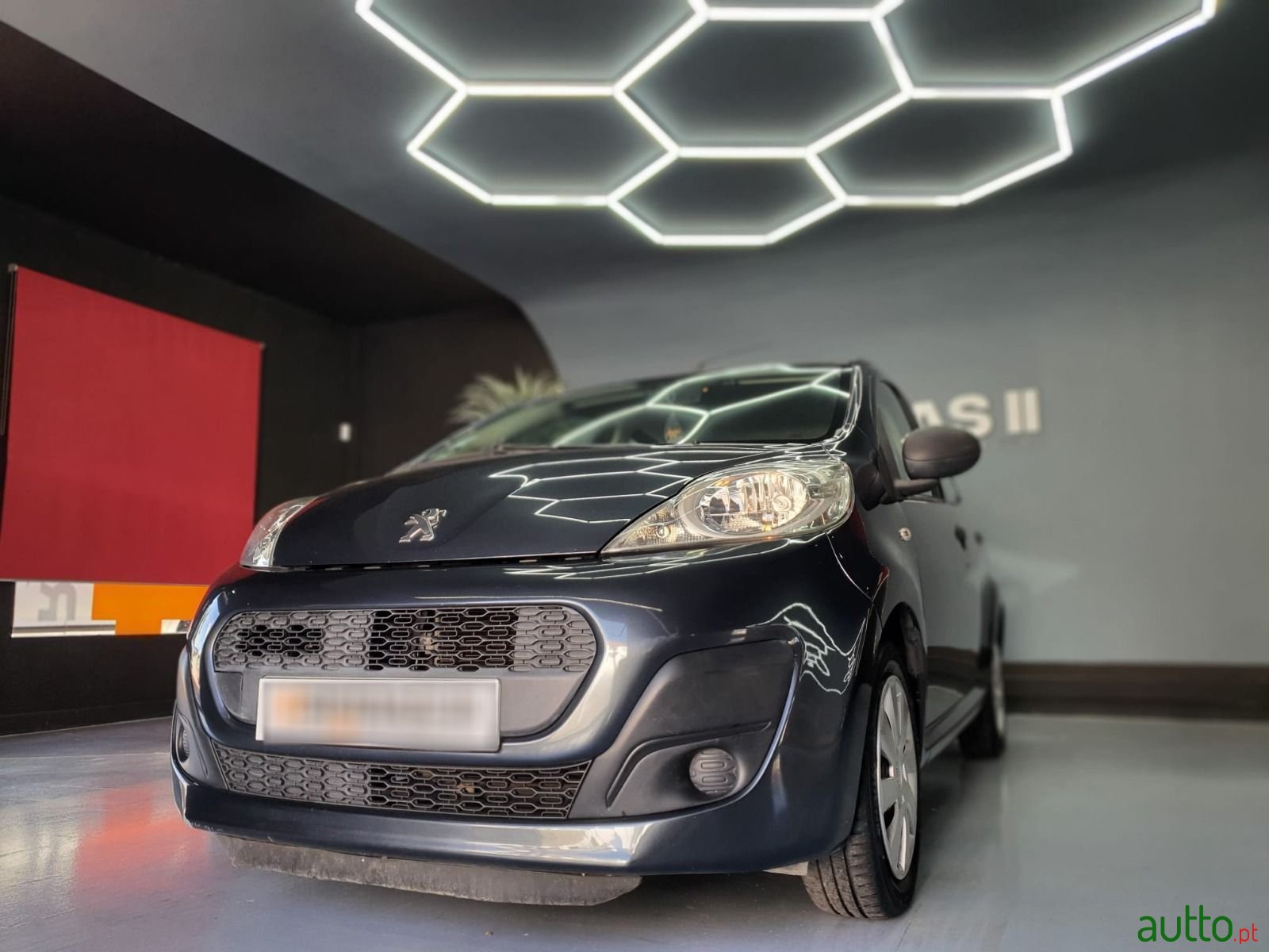 2013' Peugeot 107 photo #2