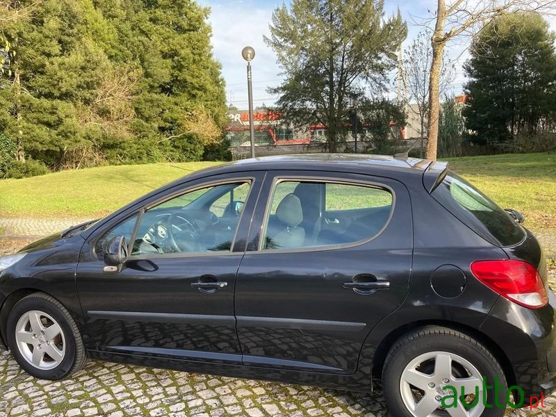 2009' Peugeot 207 photo #4