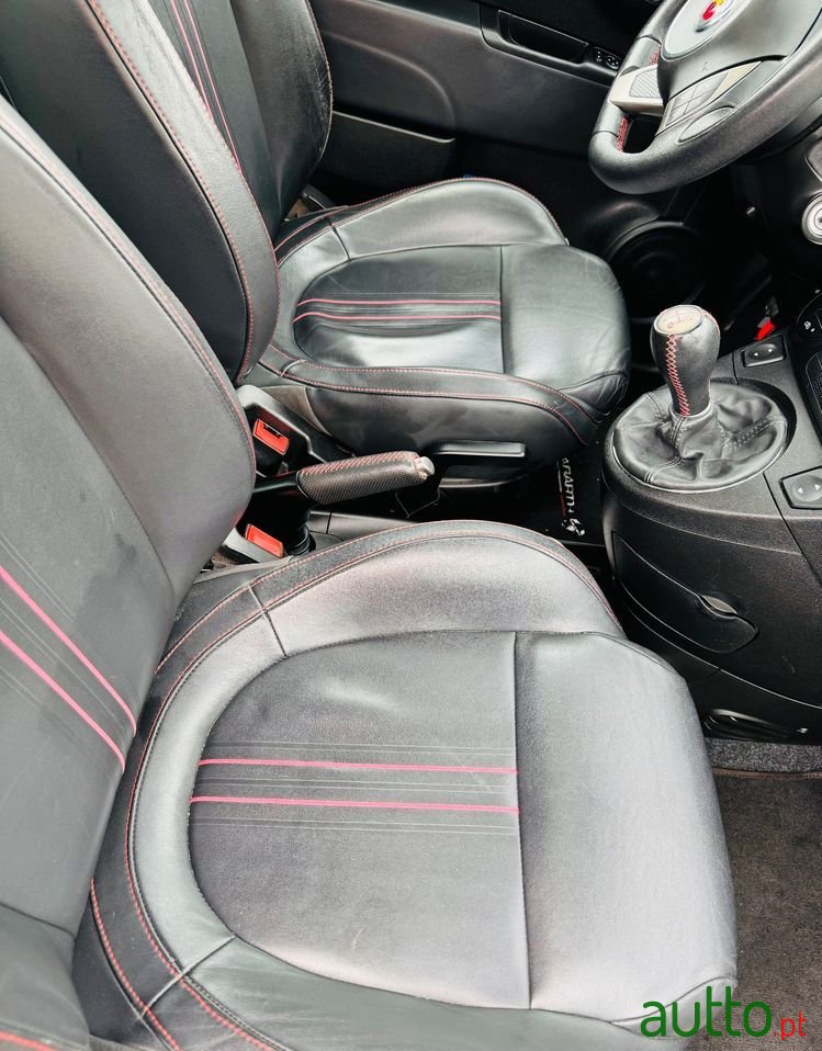 2011' Abarth 500 photo #5