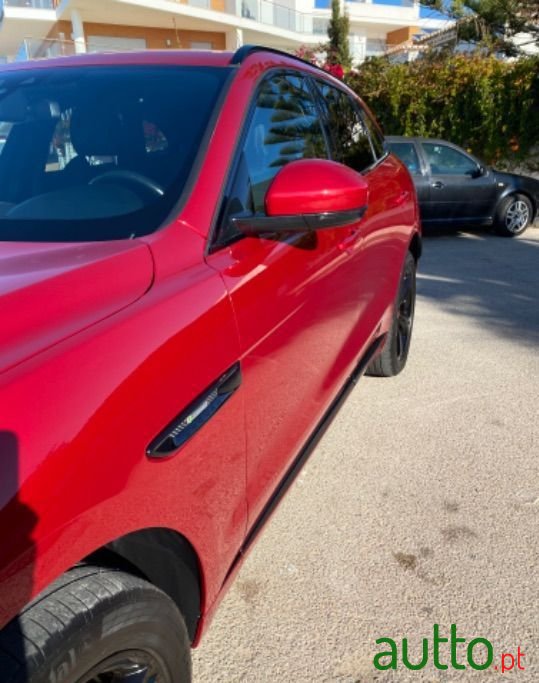 2016' Jaguar F-Pace photo #3