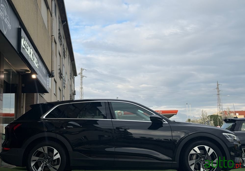 2020' Audi e-tron photo #3