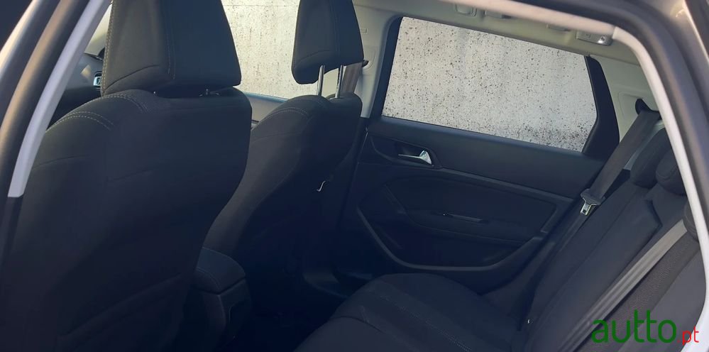 2015' Peugeot 308 Sw photo #6