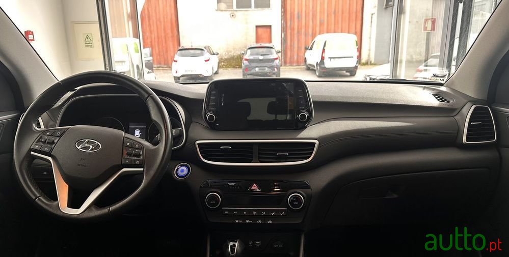 2020' Hyundai Tucson photo #3