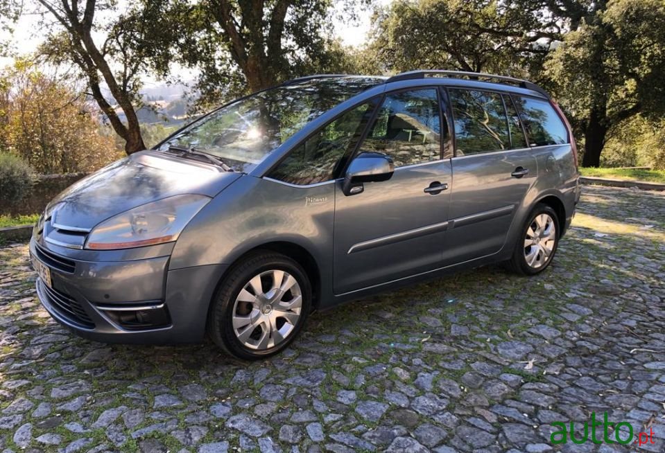 2007' Citroen C4 Grand Picasso photo #1