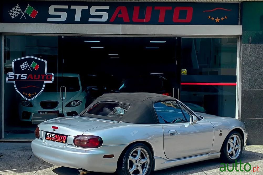 2000' Mazda MX-5 photo #4