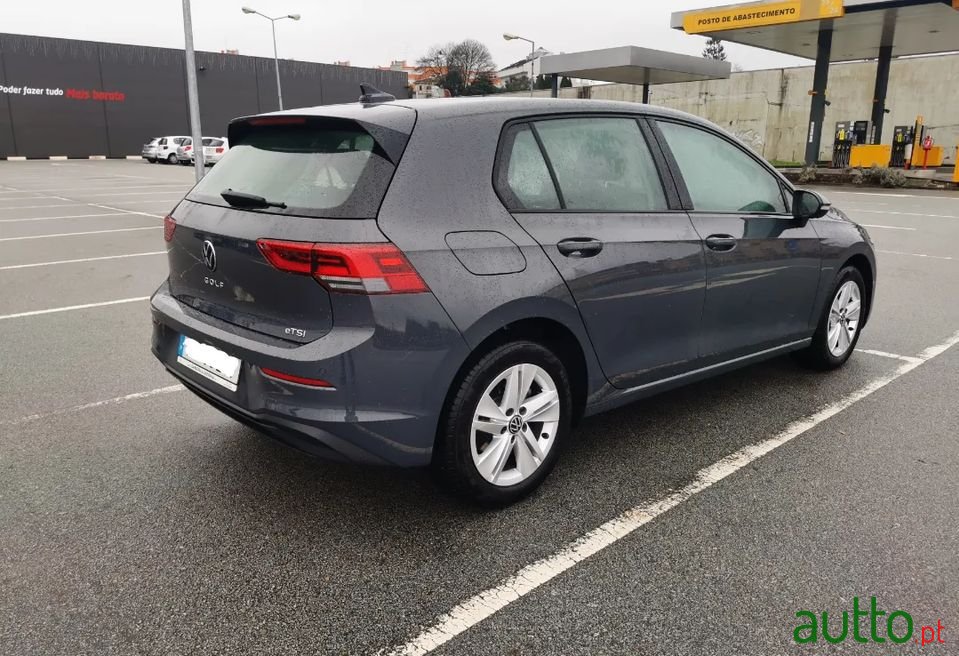 2021' Volkswagen Golf photo #3