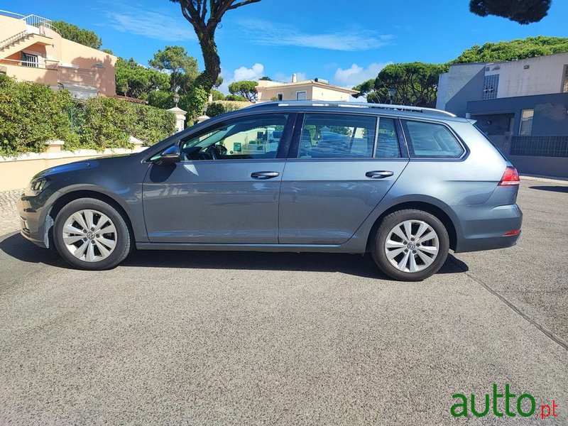 2018' Volkswagen Golf Variant photo #5