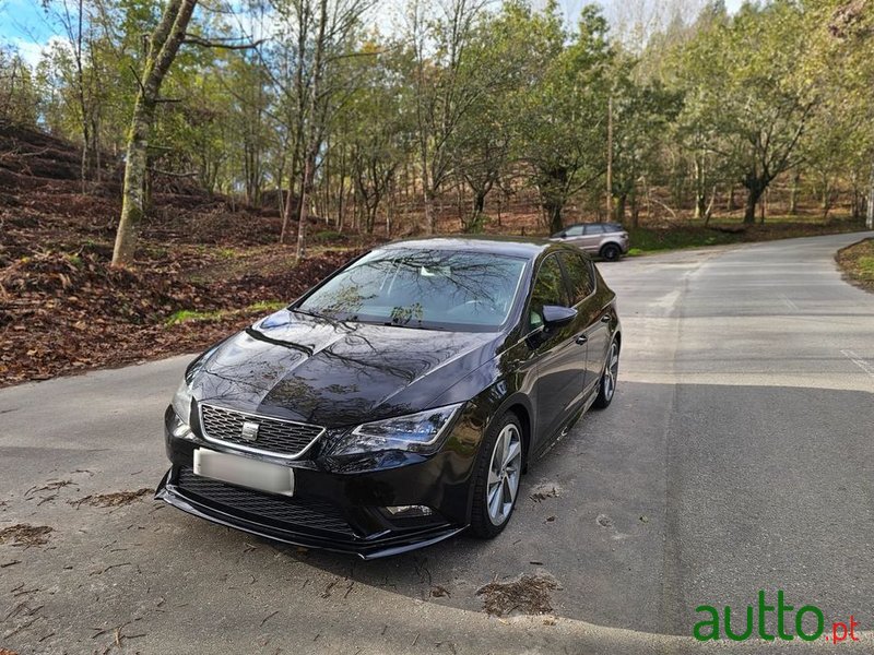 2014' SEAT Leon 1.6 Tdi Style S/S photo #5