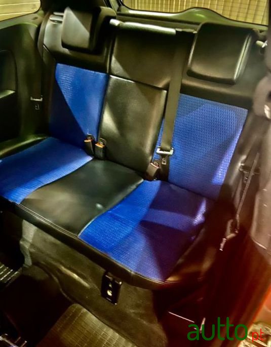 2003' Ford Fiesta Ghia photo #1