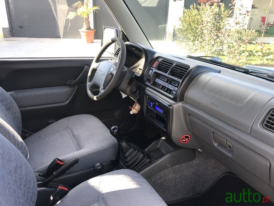 2004' Suzuki Jimny photo #5