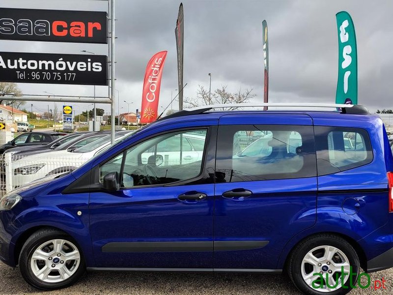 2016' Ford Tourneo Courier photo #1