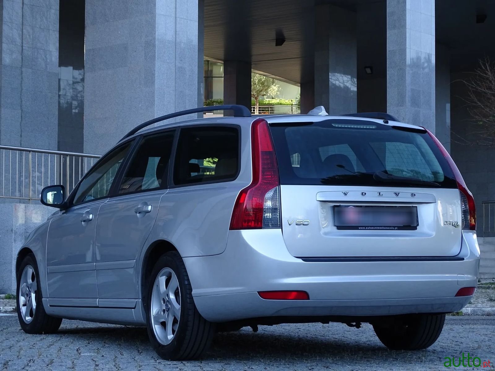 2010' Volvo V50 photo #3