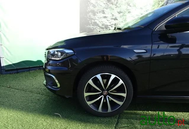 2019' Fiat Tipo Station Wagon photo #3