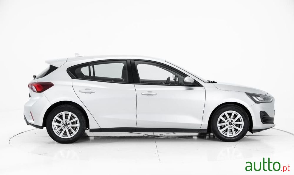 2022' Ford Focus 1.5 Tdci Ecoblue Connected photo #2