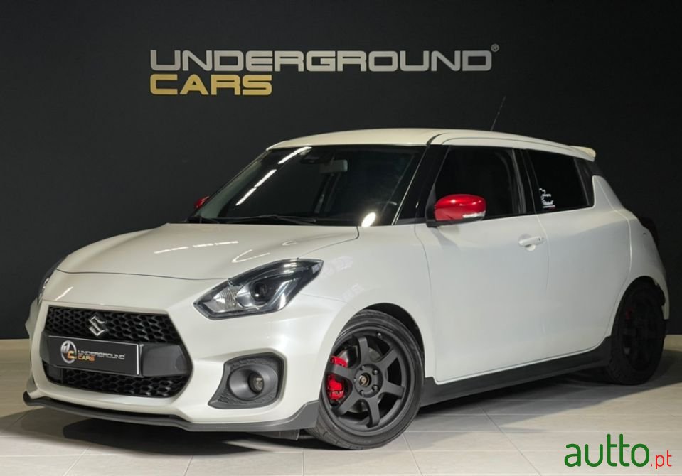2019' Suzuki Swift Sport photo #1