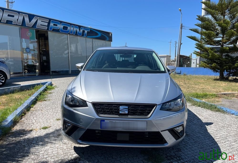 2024' SEAT Ibiza 1.0 Tsi Style Dsg photo #3