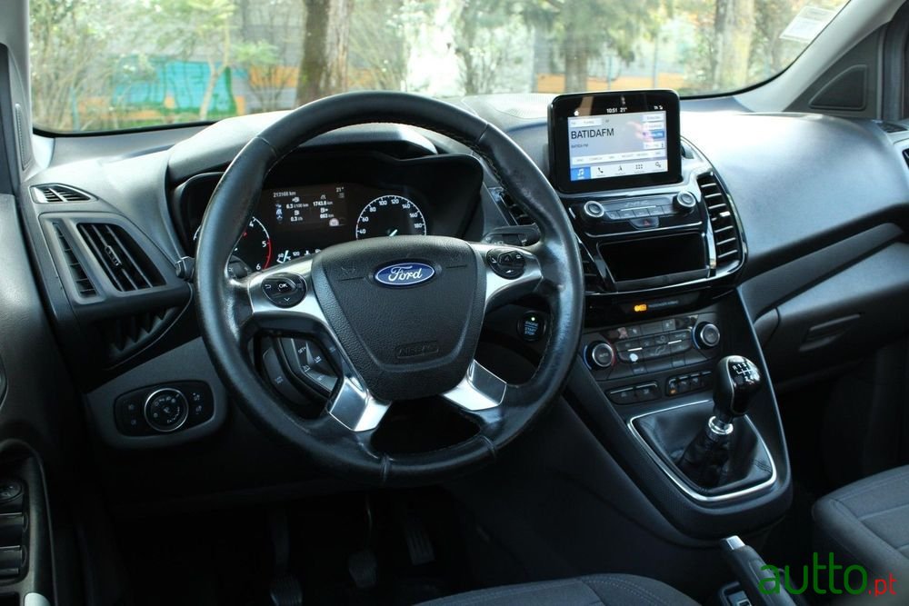 2018' Ford Tourneo Connect photo #4