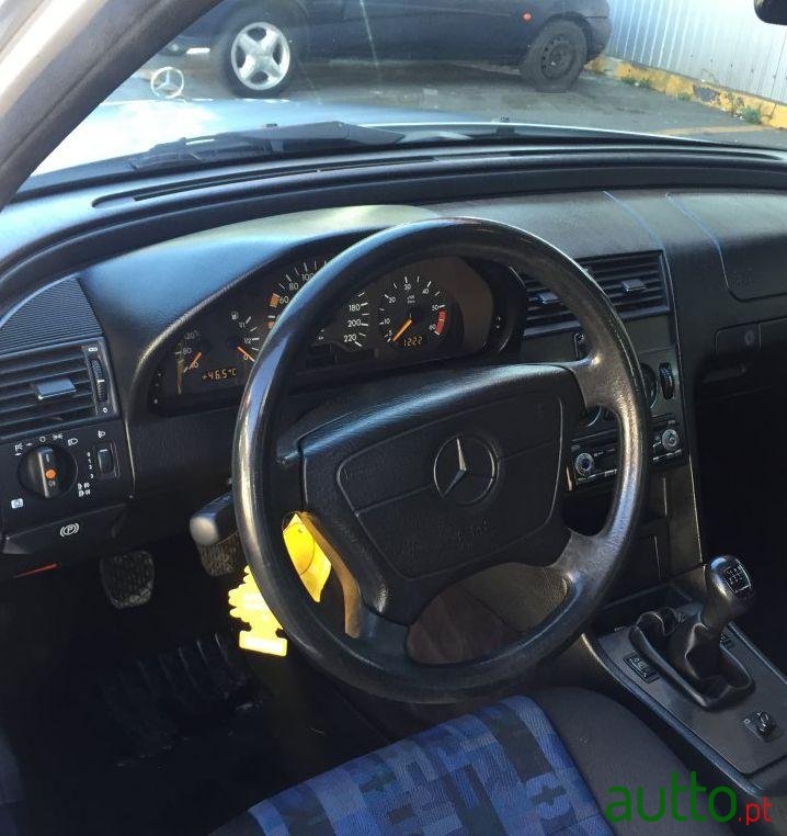 1995' Mercedes-Benz C 220 Esprit photo #1