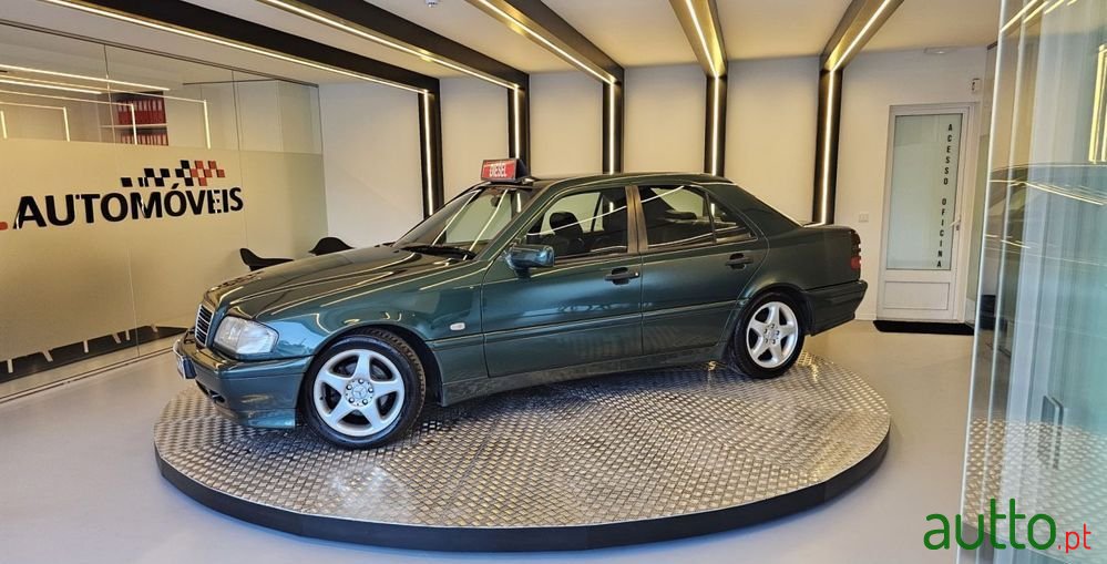 1999' Mercedes-Benz C 220 Cdi Classic photo #2