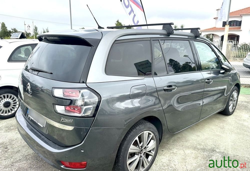 2014' Citroen C4 Grand Picasso photo #3