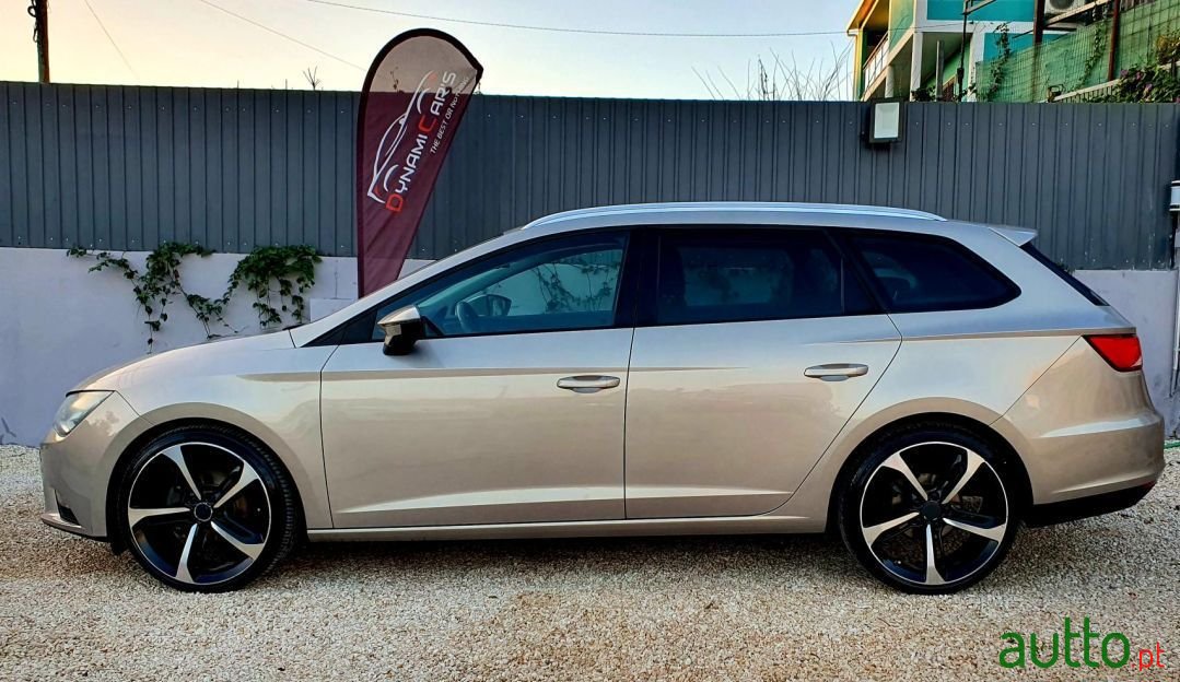 2014' SEAT Leon St photo #2