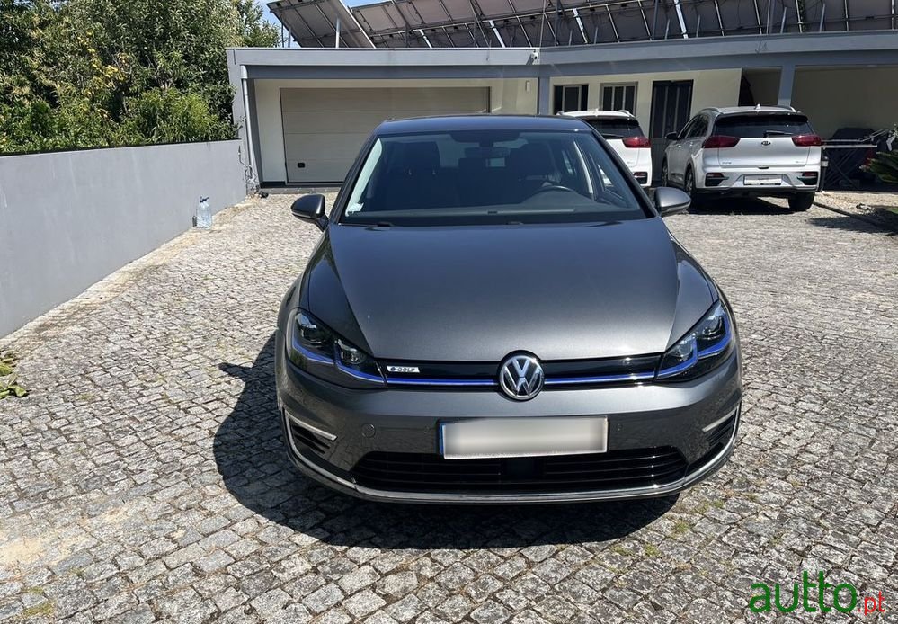 2019' Volkswagen e-Golf Ac/Dc photo #4