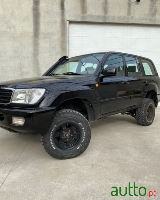 1998' Toyota Land Cruiser photo #3