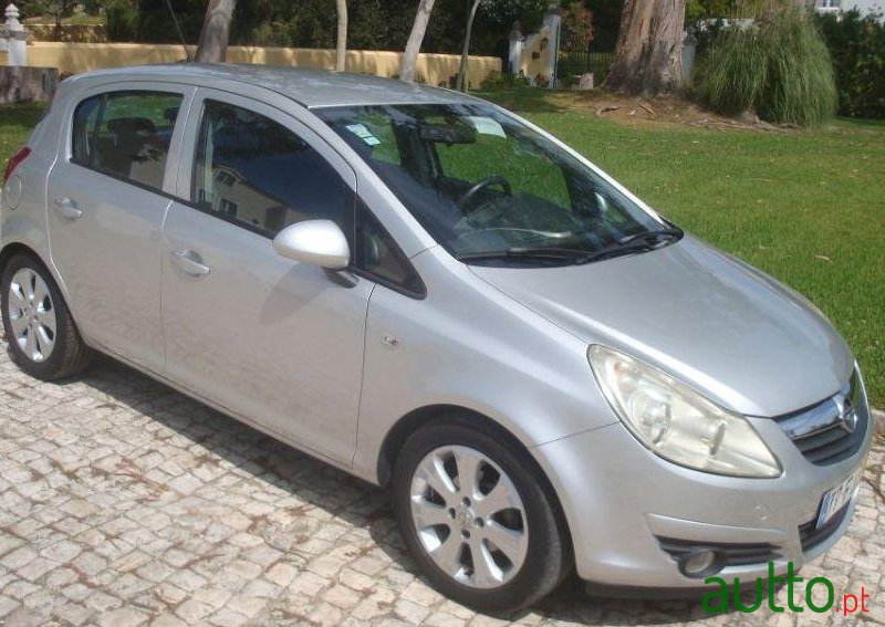 2008' Opel Corsa 1.2 16V photo #2