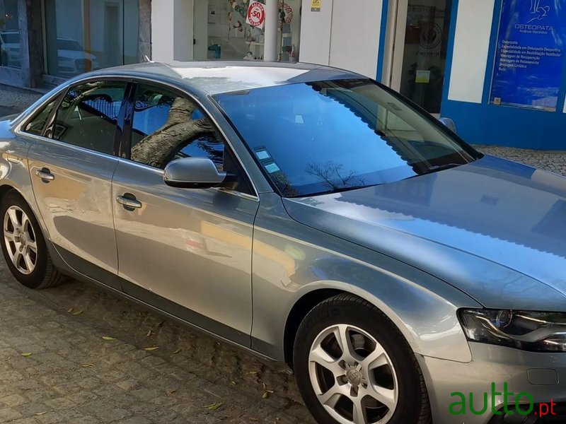 2012' Audi A4 2.0 Tdi S-Line photo #2