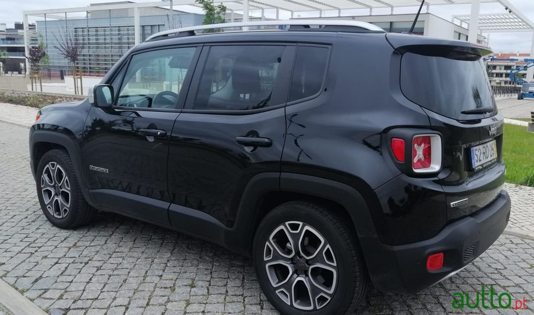 2016' Jeep Renegade photo #5