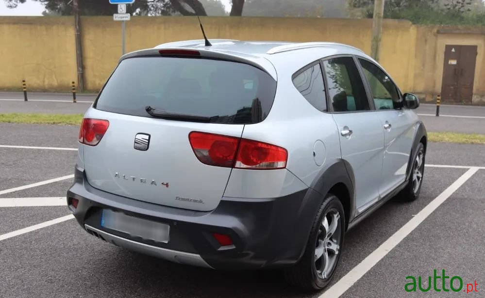 2008' SEAT Altea Freetrack 2.0 Tdi T4 photo #4