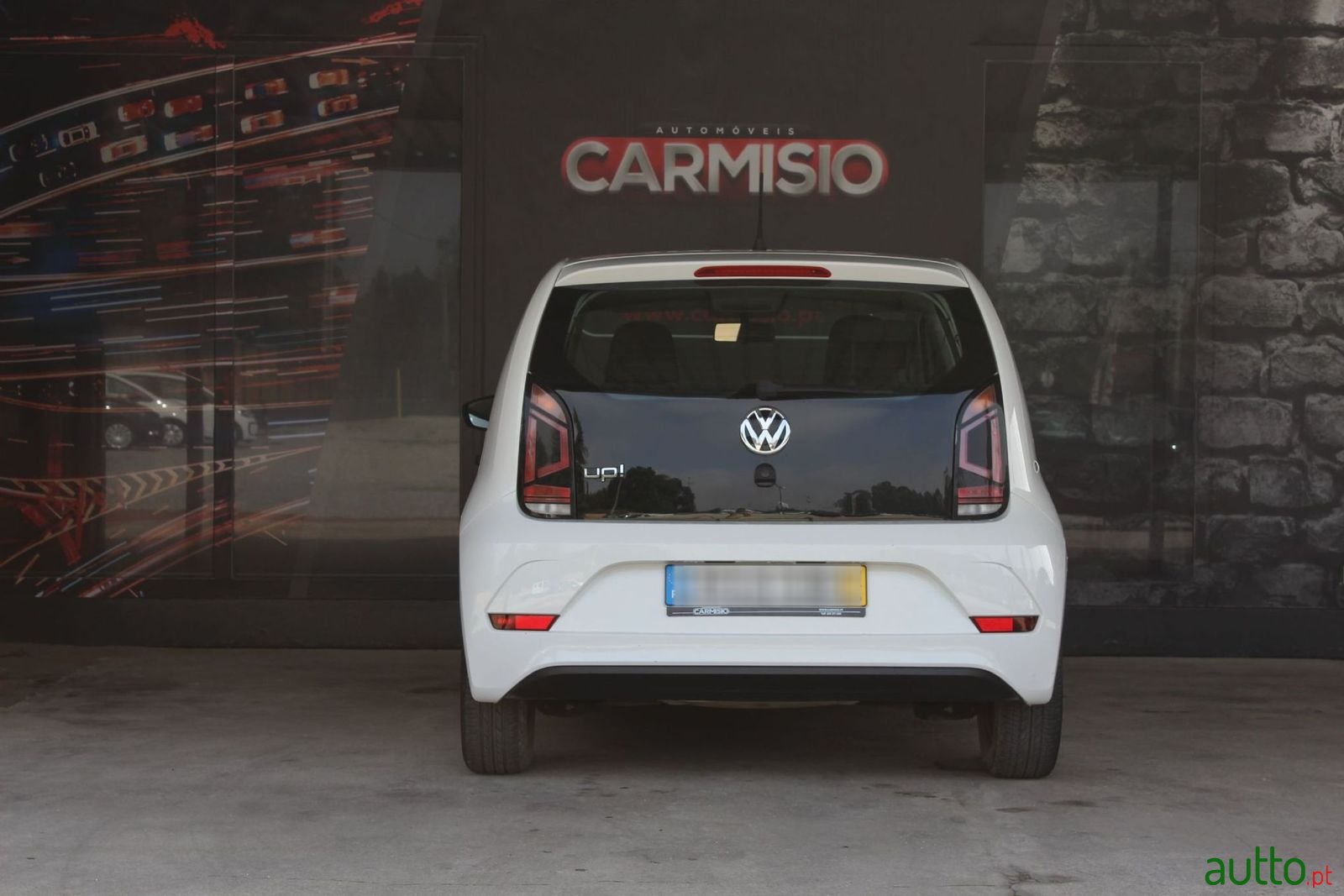 2017' Volkswagen Up photo #4