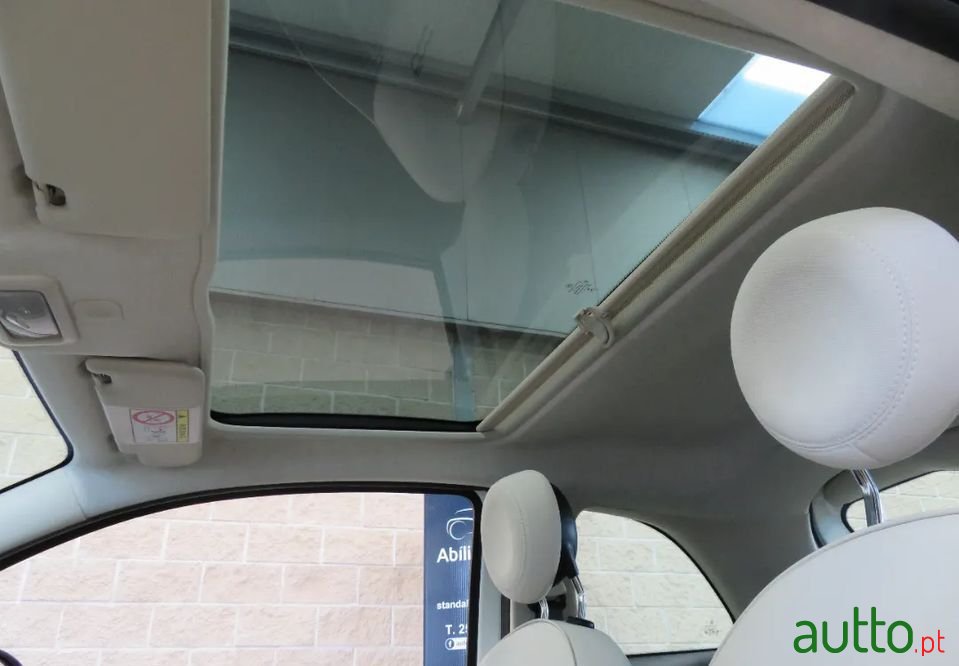 2021' Fiat 500 photo #5