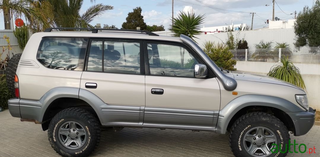 1997' Toyota Land Cruiser photo #1