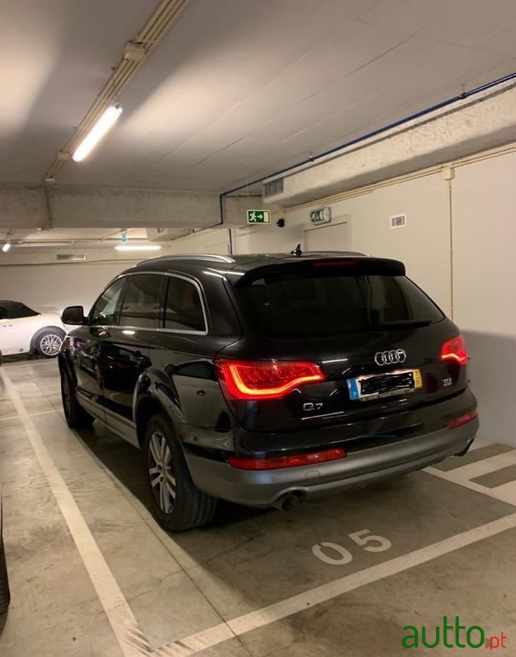 2011' Audi Q7 photo #3