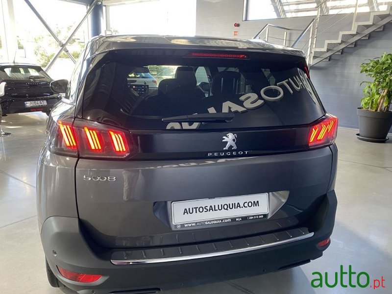 2021' Peugeot 5008 photo #4