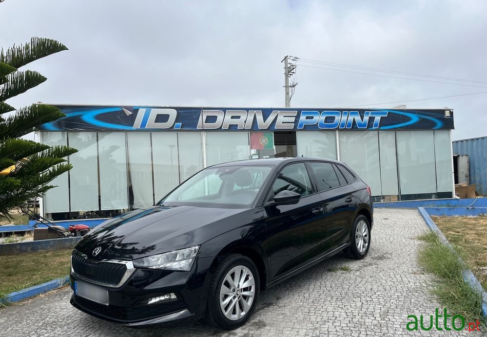 2023' Skoda Scala 1.0 Tsi Style photo #1