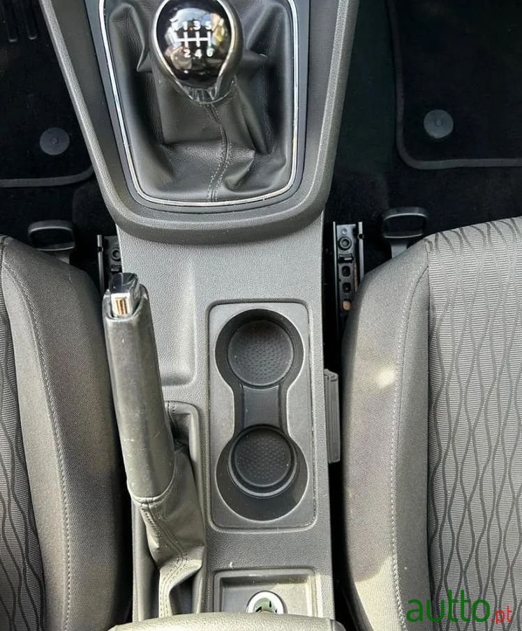 2015' SEAT Leon photo #6
