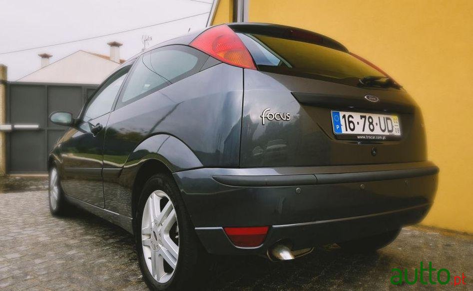 2002' Ford Focus Tdci photo #2